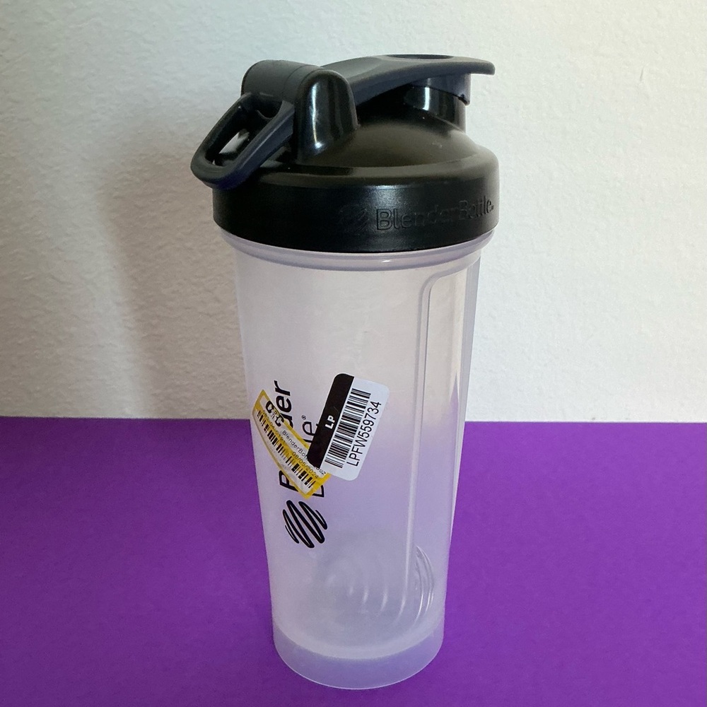 Blender Bottle Shaker Cup with Black Lid